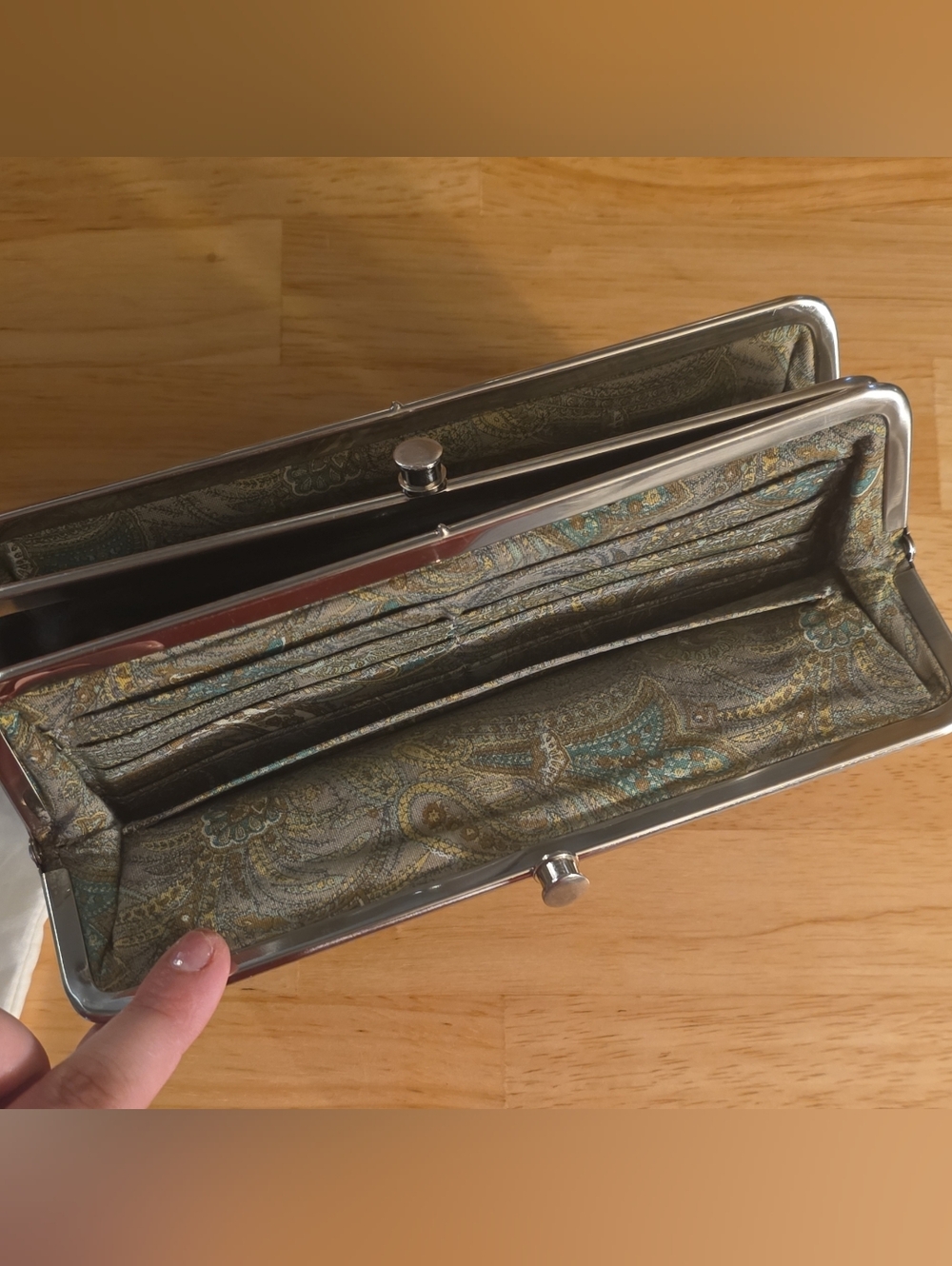 HOBO Black Lauren Wallet - Picture 5 of 10